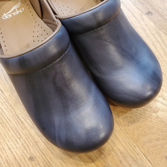 dansko professional grey scrunch